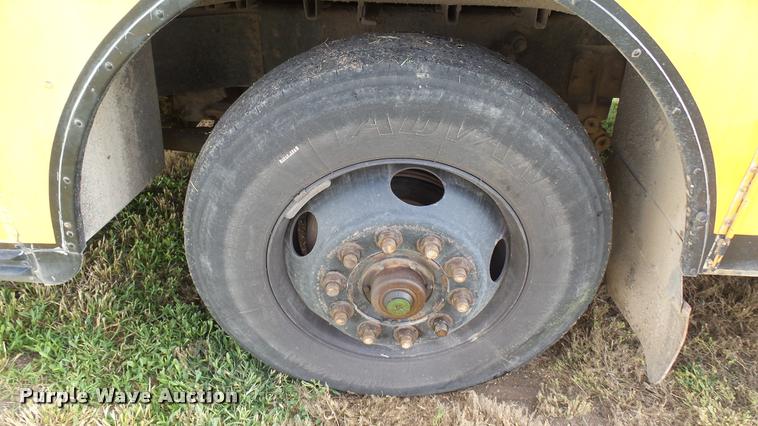 image for item DA7931 1992 Blue Bird TC2000 school bus