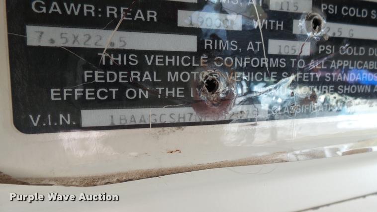 image for item DA7932 1992 Blue Bird TC2000 school bus