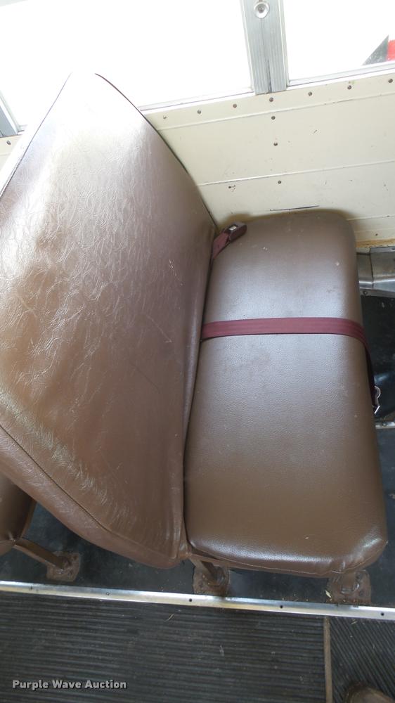 image for item DA7932 1992 Blue Bird TC2000 school bus