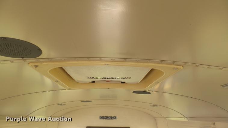 image for item DA7932 1992 Blue Bird TC2000 school bus