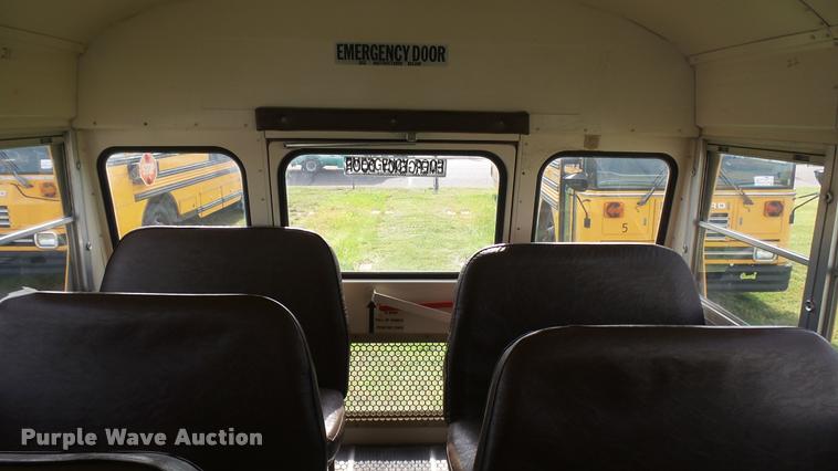 image for item DA7932 1992 Blue Bird TC2000 school bus