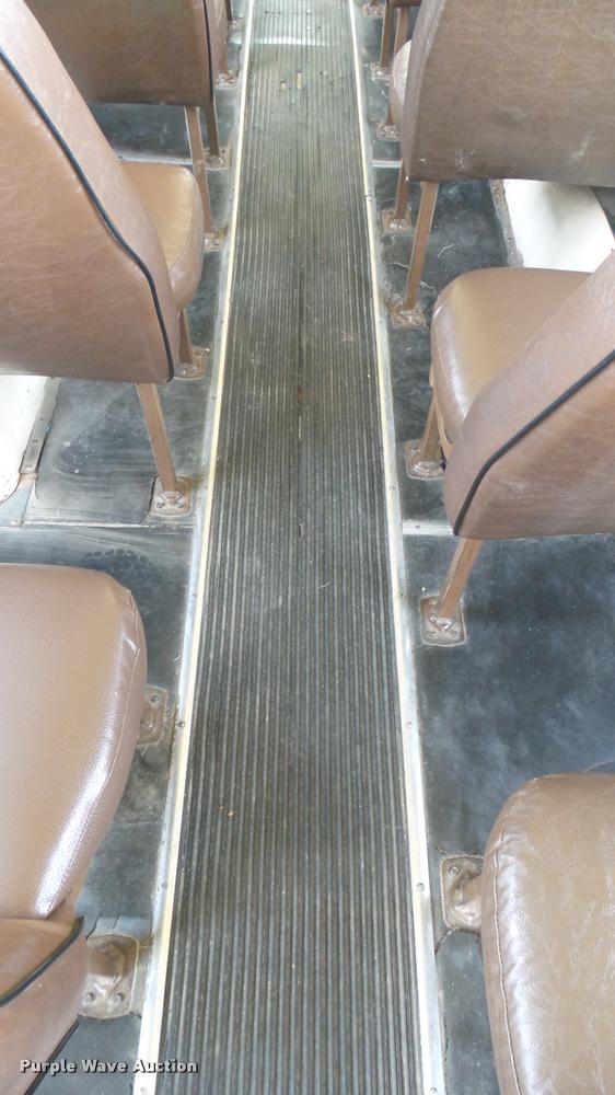 image for item DA7932 1992 Blue Bird TC2000 school bus