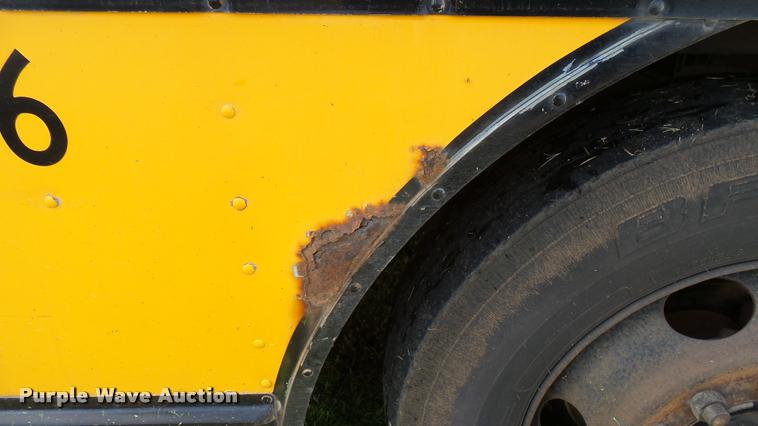 image for item DA7932 1992 Blue Bird TC2000 school bus