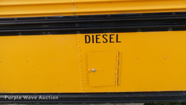 image for item DA7932 1992 Blue Bird TC2000 school bus