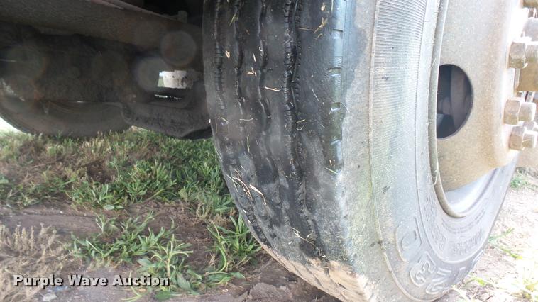 image for item DA7932 1992 Blue Bird TC2000 school bus