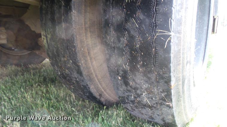 image for item DA7932 1992 Blue Bird TC2000 school bus