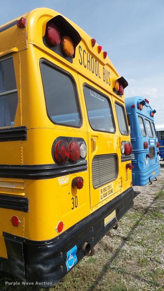 image for item DA7933 1992 Blue Bird TC2000 school bus