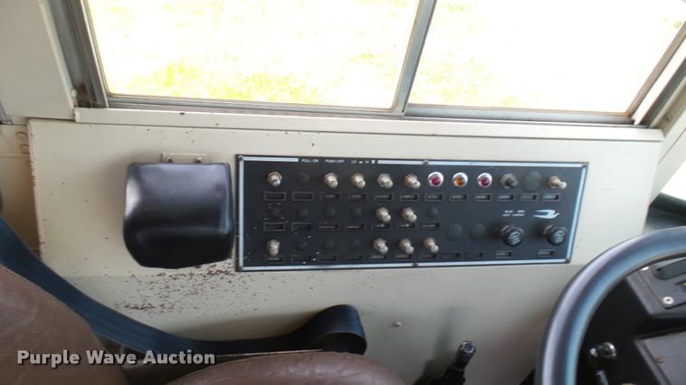 image for item DA7933 1992 Blue Bird TC2000 school bus