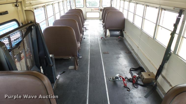 image for item DA7933 1992 Blue Bird TC2000 school bus