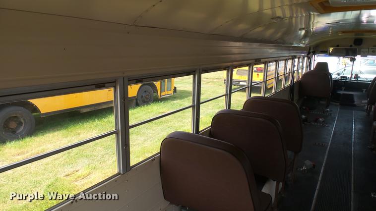 image for item DA7933 1992 Blue Bird TC2000 school bus