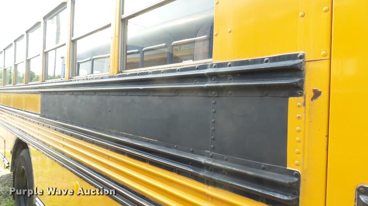 image for item DA7933 1992 Blue Bird TC2000 school bus