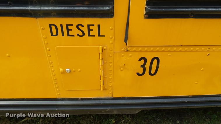 image for item DA7933 1992 Blue Bird TC2000 school bus