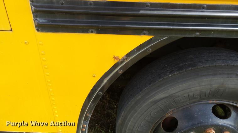 image for item DA7933 1992 Blue Bird TC2000 school bus