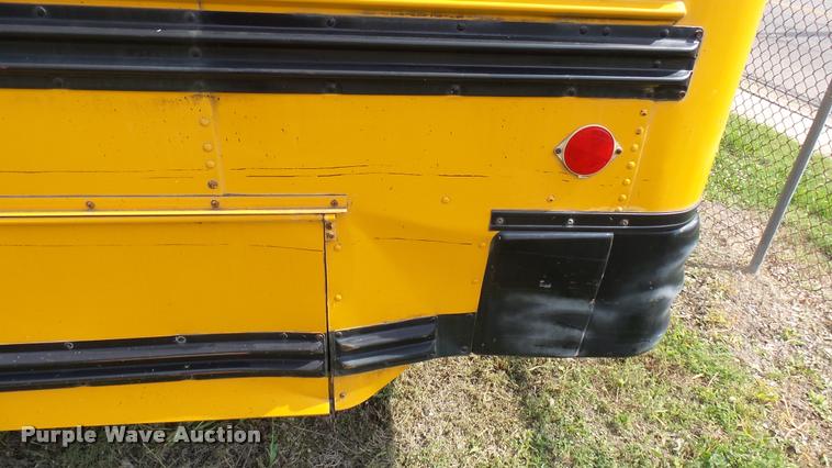 image for item DA7933 1992 Blue Bird TC2000 school bus
