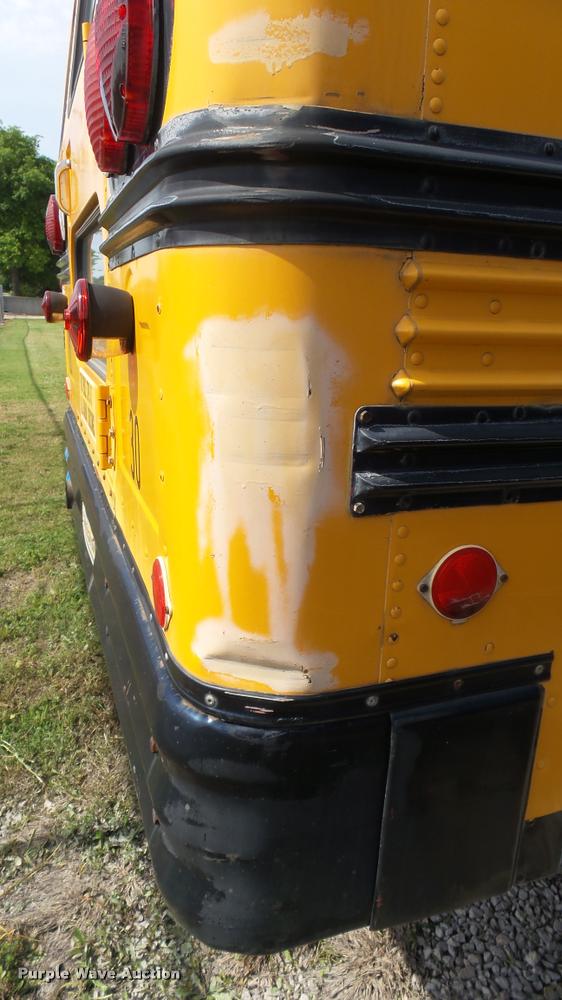 image for item DA7933 1992 Blue Bird TC2000 school bus