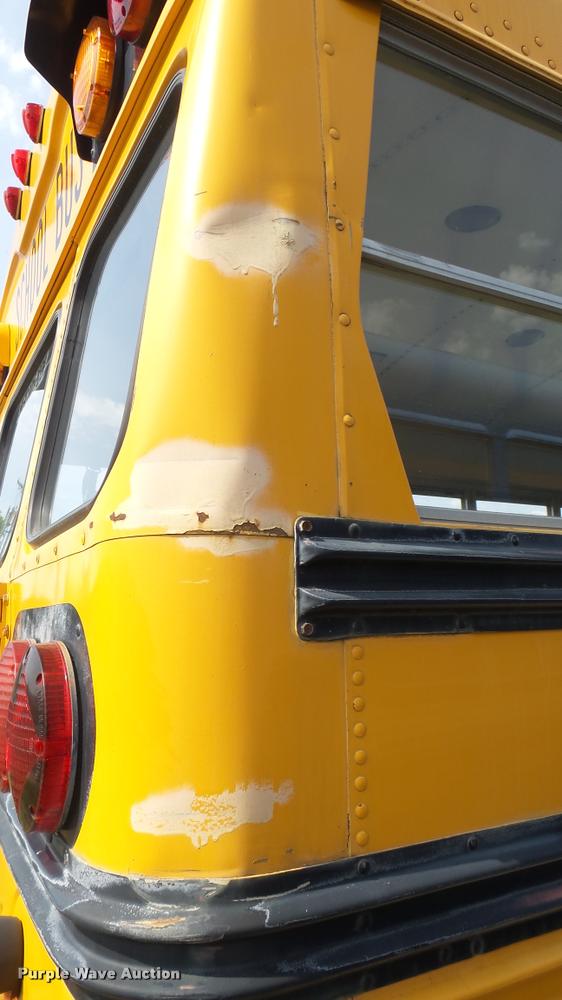 image for item DA7933 1992 Blue Bird TC2000 school bus