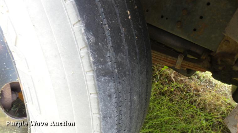 image for item DA7933 1992 Blue Bird TC2000 school bus