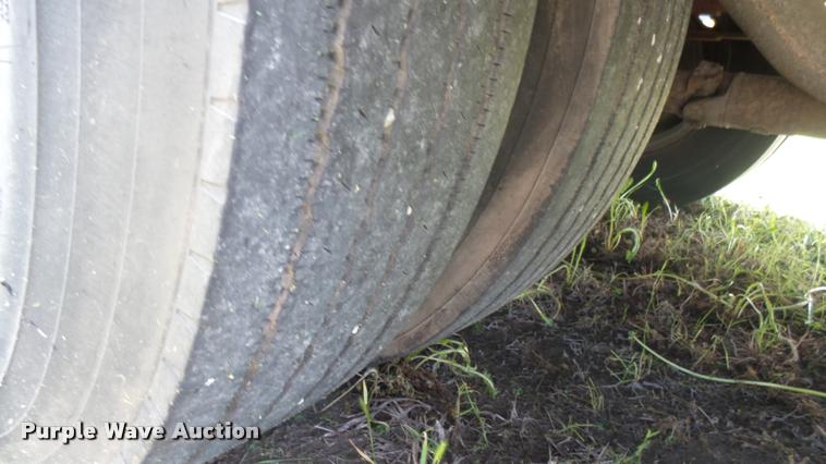 image for item DA7933 1992 Blue Bird TC2000 school bus