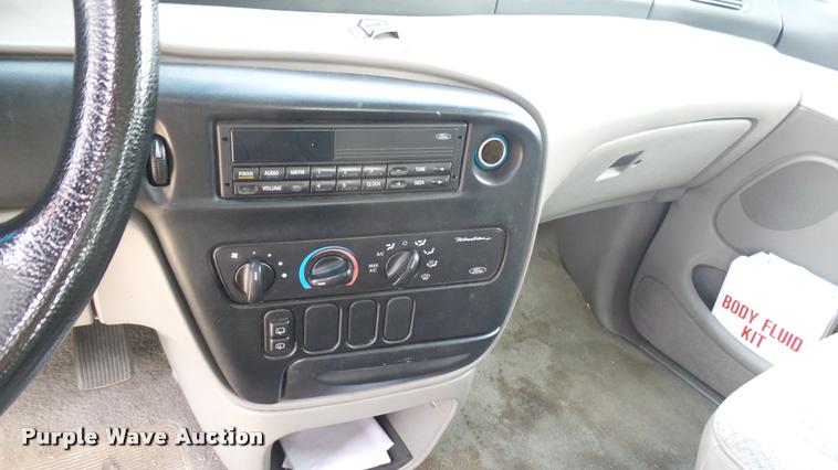 image for item DA7934 1998 Ford Windstar van
