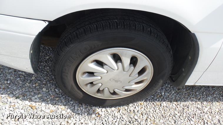 image for item DA7934 1998 Ford Windstar van