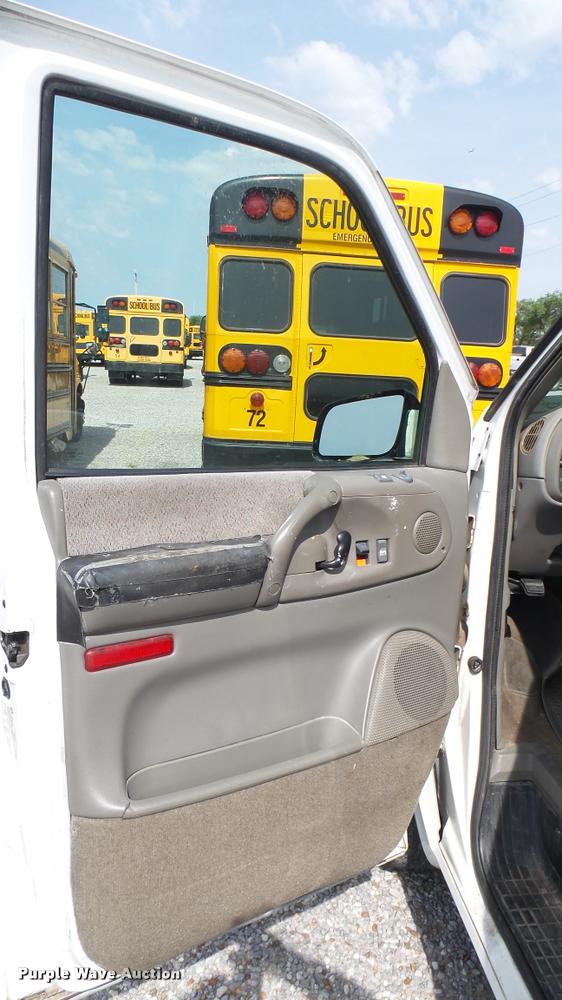 image for item DA7935 2001 Chevrolet Astro van