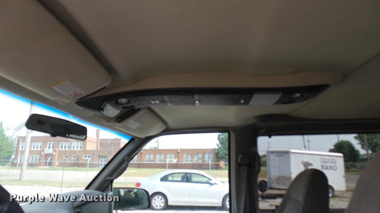 image for item DA7935 2001 Chevrolet Astro van
