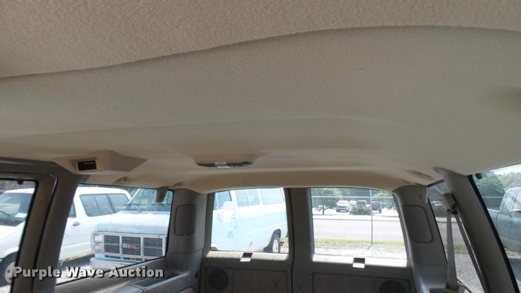 image for item DA7935 2001 Chevrolet Astro van