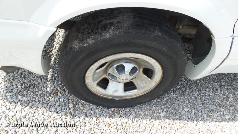 image for item DA7935 2001 Chevrolet Astro van