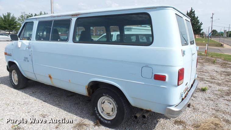 image for item DA7936 1991 GMC Rally 2500 van