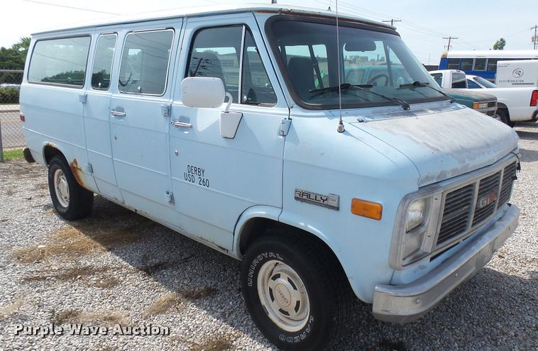 image for item DA7936 1991 GMC Rally 2500 van