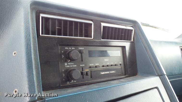 image for item DA7936 1991 GMC Rally 2500 van