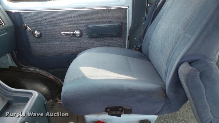 image for item DA7936 1991 GMC Rally 2500 van