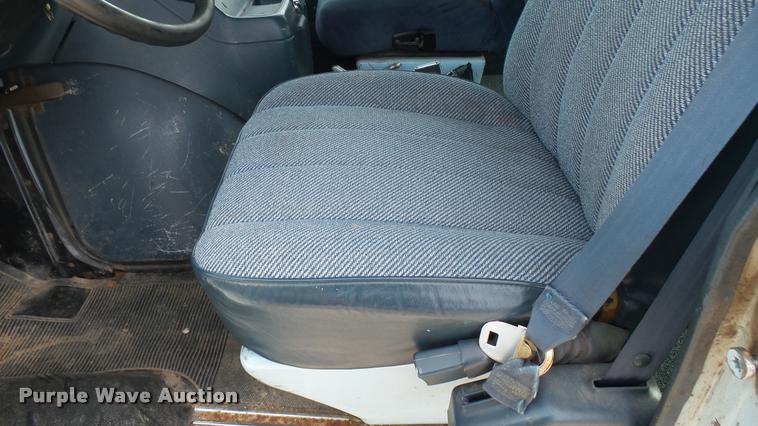 image for item DA7936 1991 GMC Rally 2500 van