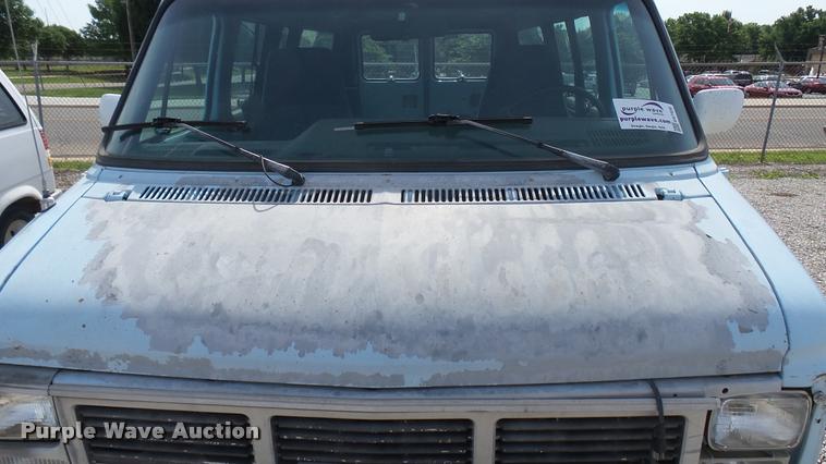 image for item DA7936 1991 GMC Rally 2500 van