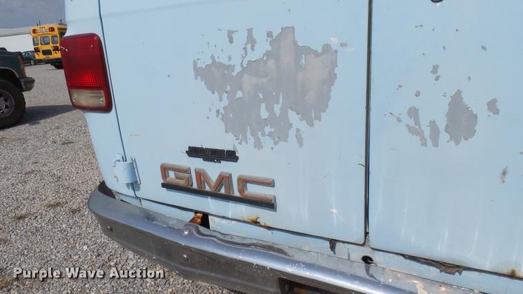 image for item DA7936 1991 GMC Rally 2500 van