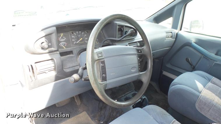 image for item DA7937 1995 Ford Aerostar van
