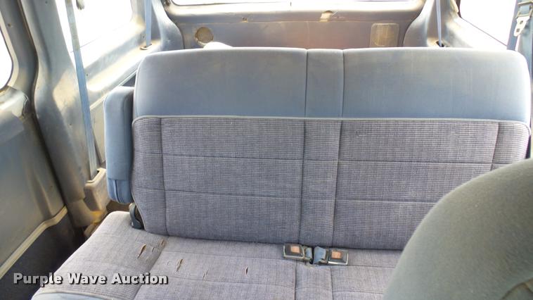 image for item DA7937 1995 Ford Aerostar van