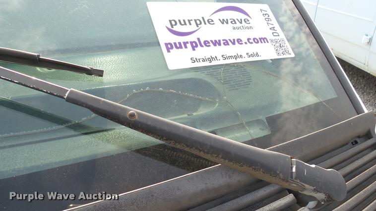 image for item DA7937 1995 Ford Aerostar van