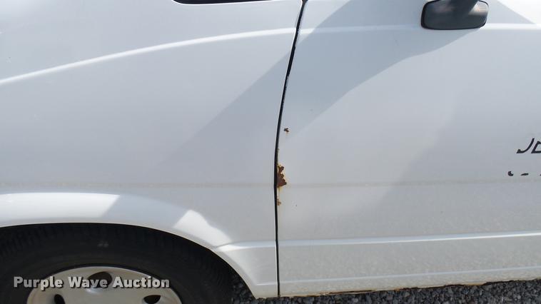 image for item DA7937 1995 Ford Aerostar van