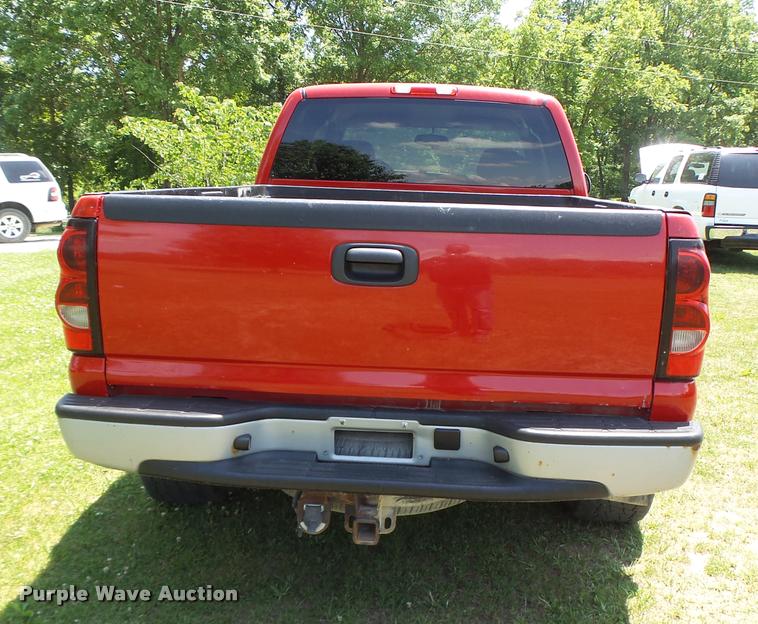 image for item DB1345 2007 Chevrolet Silverado Classic 1500 Ext. Cab pickup truck