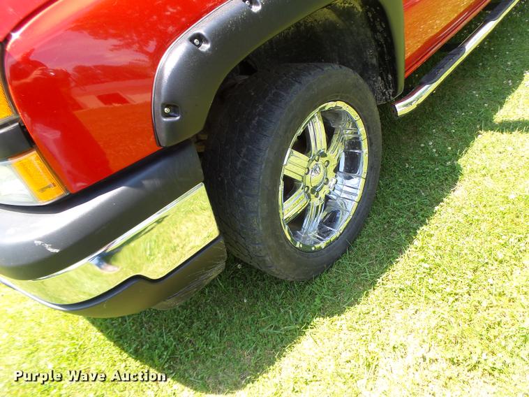 image for item DB1345 2007 Chevrolet Silverado Classic 1500 Ext. Cab pickup truck