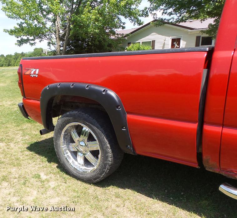 image for item DB1345 2007 Chevrolet Silverado Classic 1500 Ext. Cab pickup truck