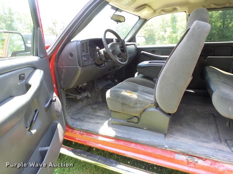 image for item DB1345 2007 Chevrolet Silverado Classic 1500 Ext. Cab pickup truck