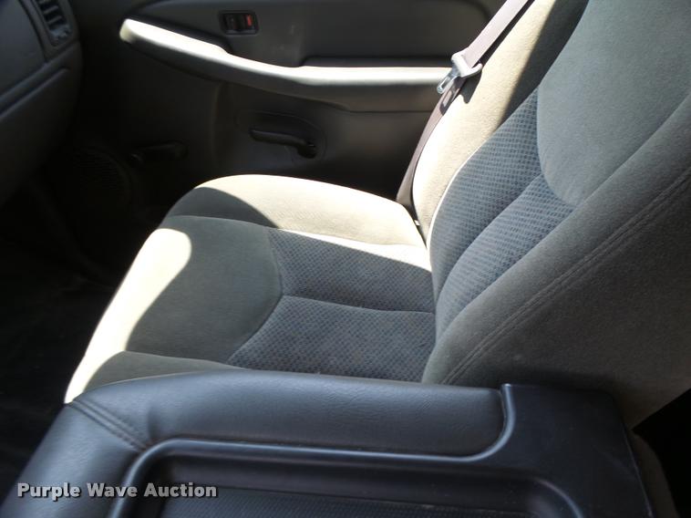 image for item DB1345 2007 Chevrolet Silverado Classic 1500 Ext. Cab pickup truck