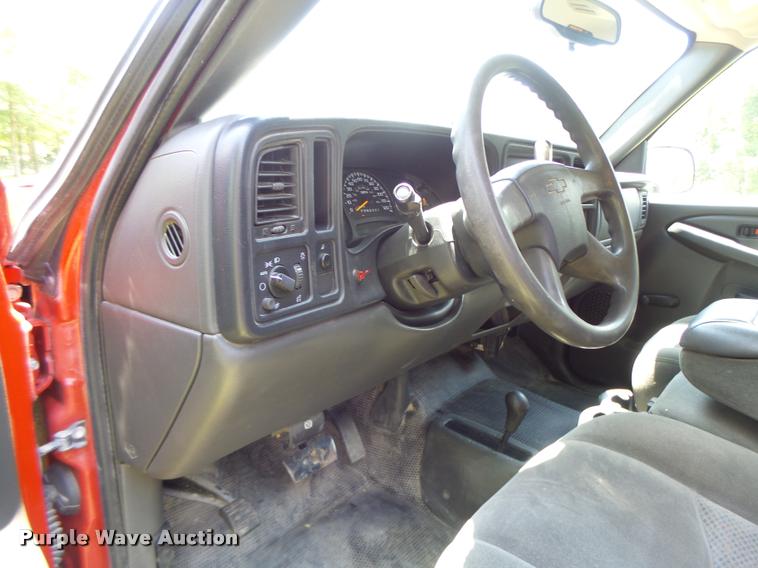 image for item DB1345 2007 Chevrolet Silverado Classic 1500 Ext. Cab pickup truck