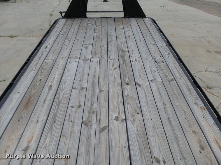 image for item DB2583 2014 Top Hat equipment trailer