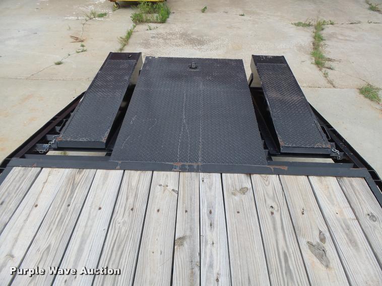 image for item DB2583 2014 Top Hat equipment trailer