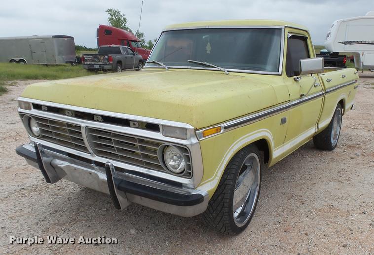 image for item DB2589 1973 Ford F100 pickup truck