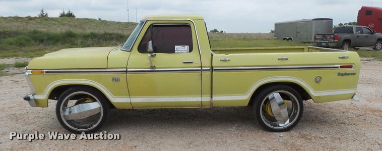 image for item DB2589 1973 Ford F100 pickup truck
