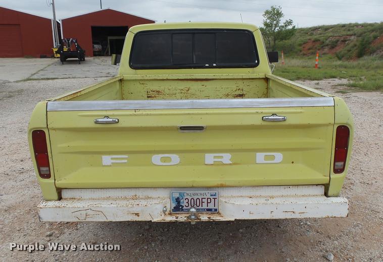 image for item DB2589 1973 Ford F100 pickup truck